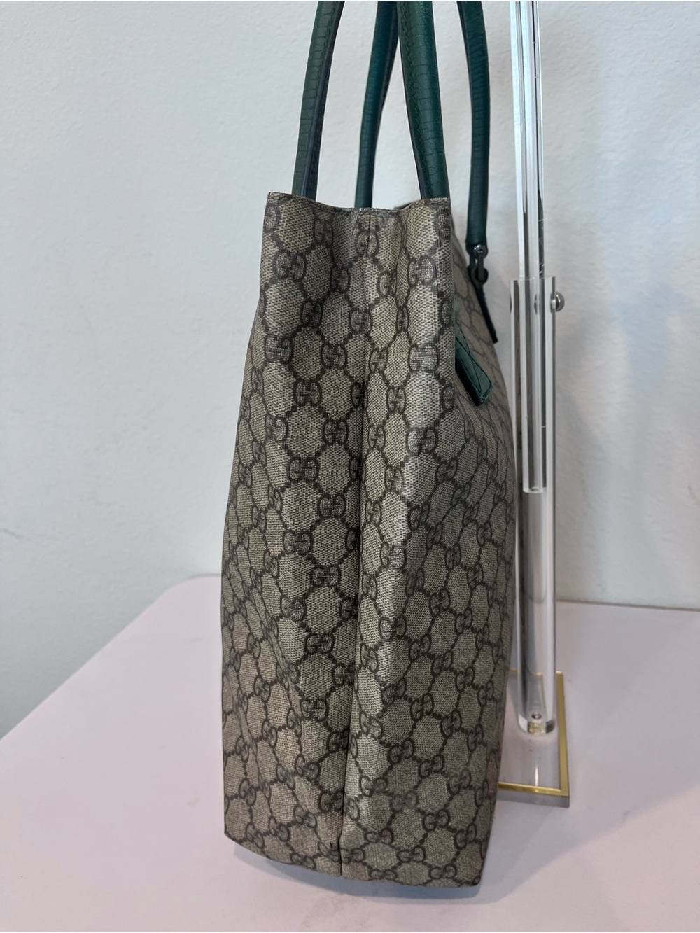 GUCCI GG SUPREME CANVAS LARGE TOTE. - Picture 4 of 14